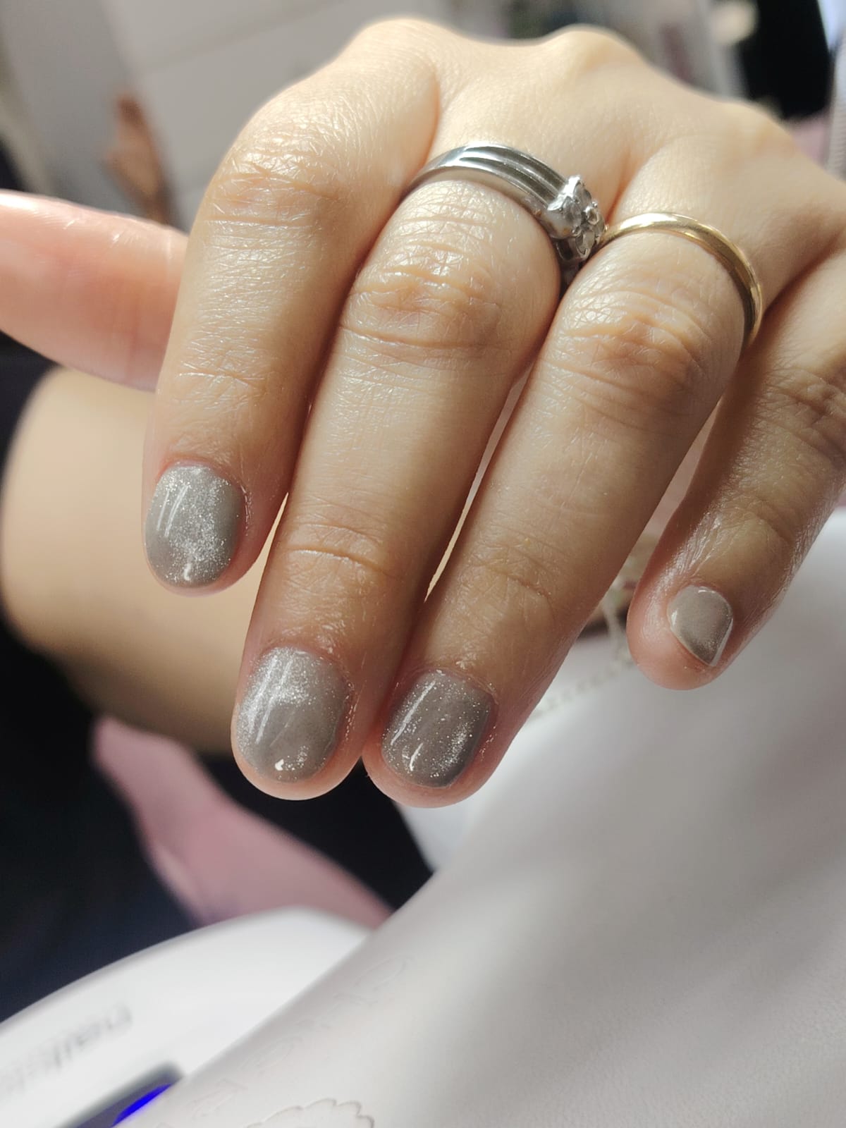 Uñas francesas invertidas colores moderno